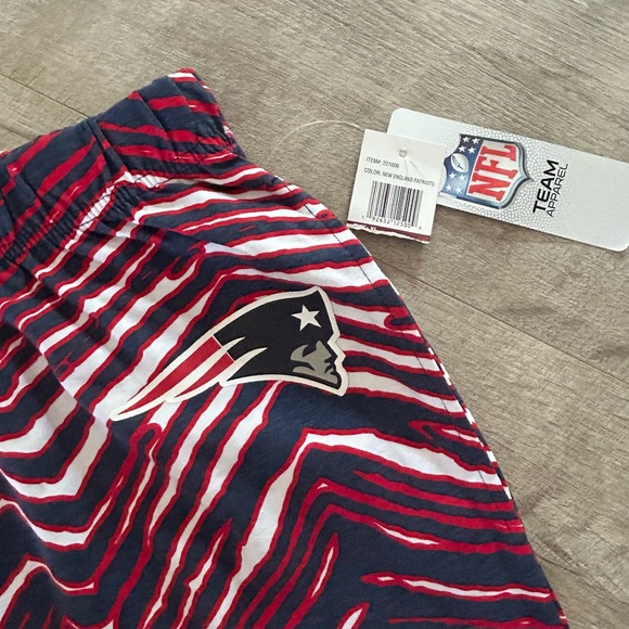 NWT NFL Team Apparel New England Patriots
Size XL Men’s pajama bottoms/lounging - Picture 7 of 8